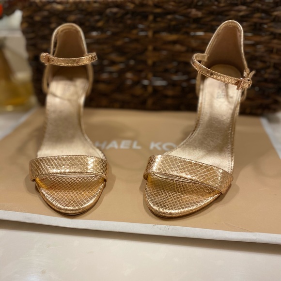 MIcheal MK sandals / heels - Picture 4 of 11